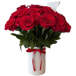 24 Long Stem Bouquet of Roses with Vase $149.99 Delivered @ Costco (Membership Required)